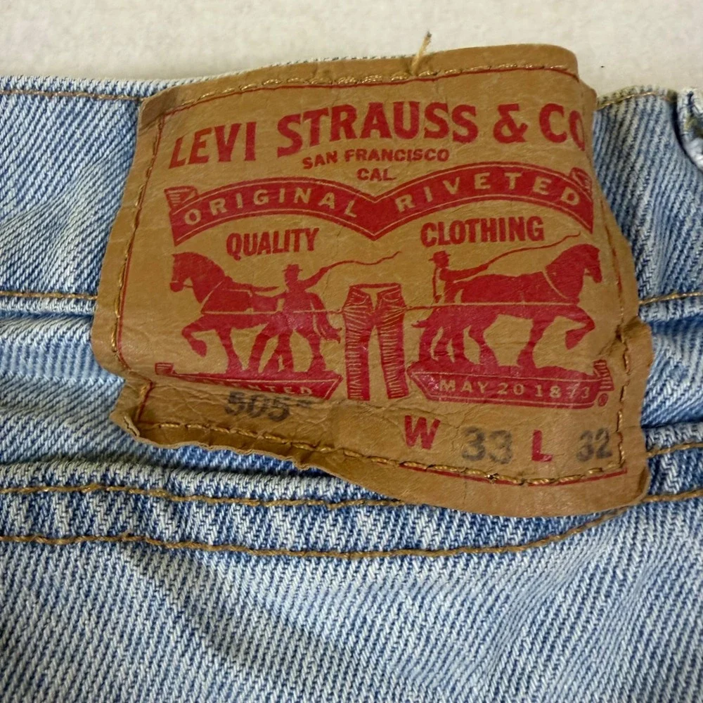 Levis 505 Regular Fit Straight Leg Light Wash Blue Denim Jeans Mens 33x32
